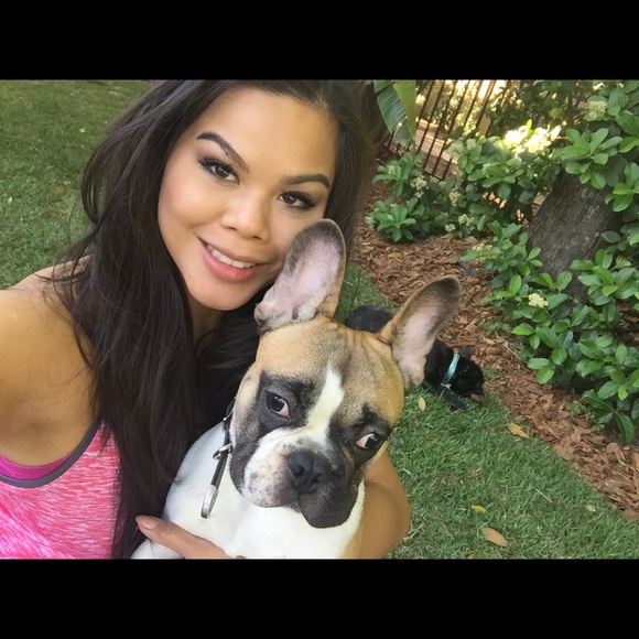 Meet your Posher, April - Picture 2 of 2